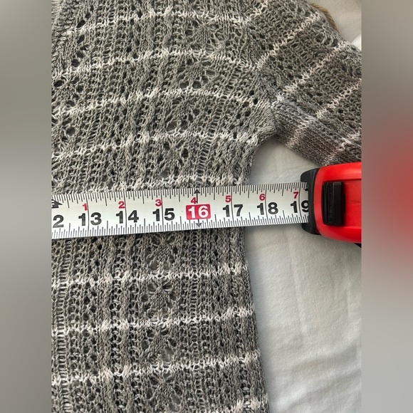 Tommy Bahama Open Knit Gray Striped Long Sleeve Linen Sweater Top Women’s M - Picture 5 of 11